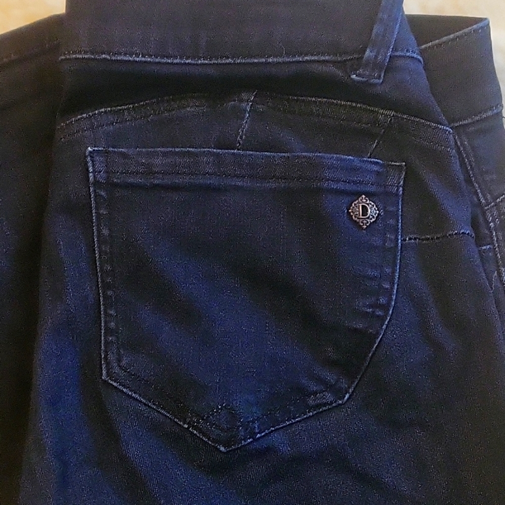 Democracy Jean 8